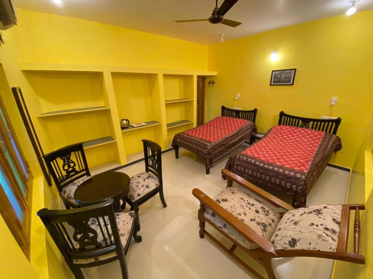 Sharad Baug Homestay Bhuj Exterior foto