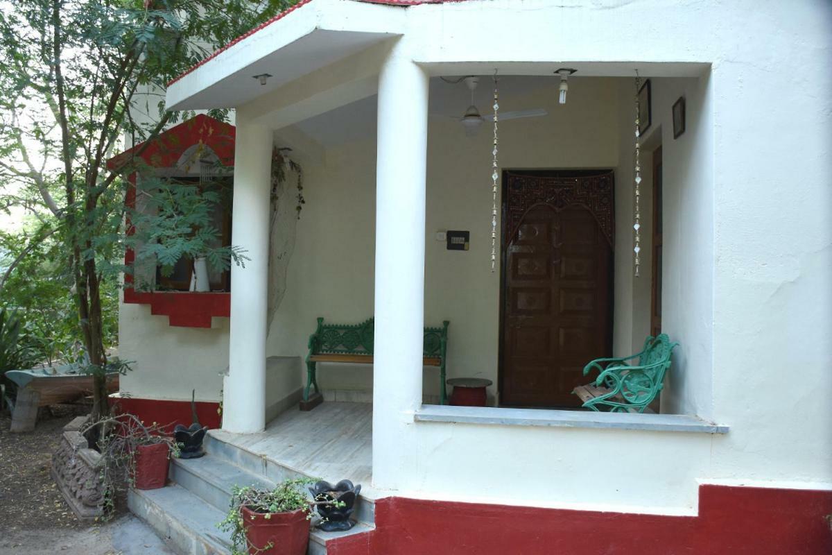 Sharad Baug Homestay Bhuj Exterior foto